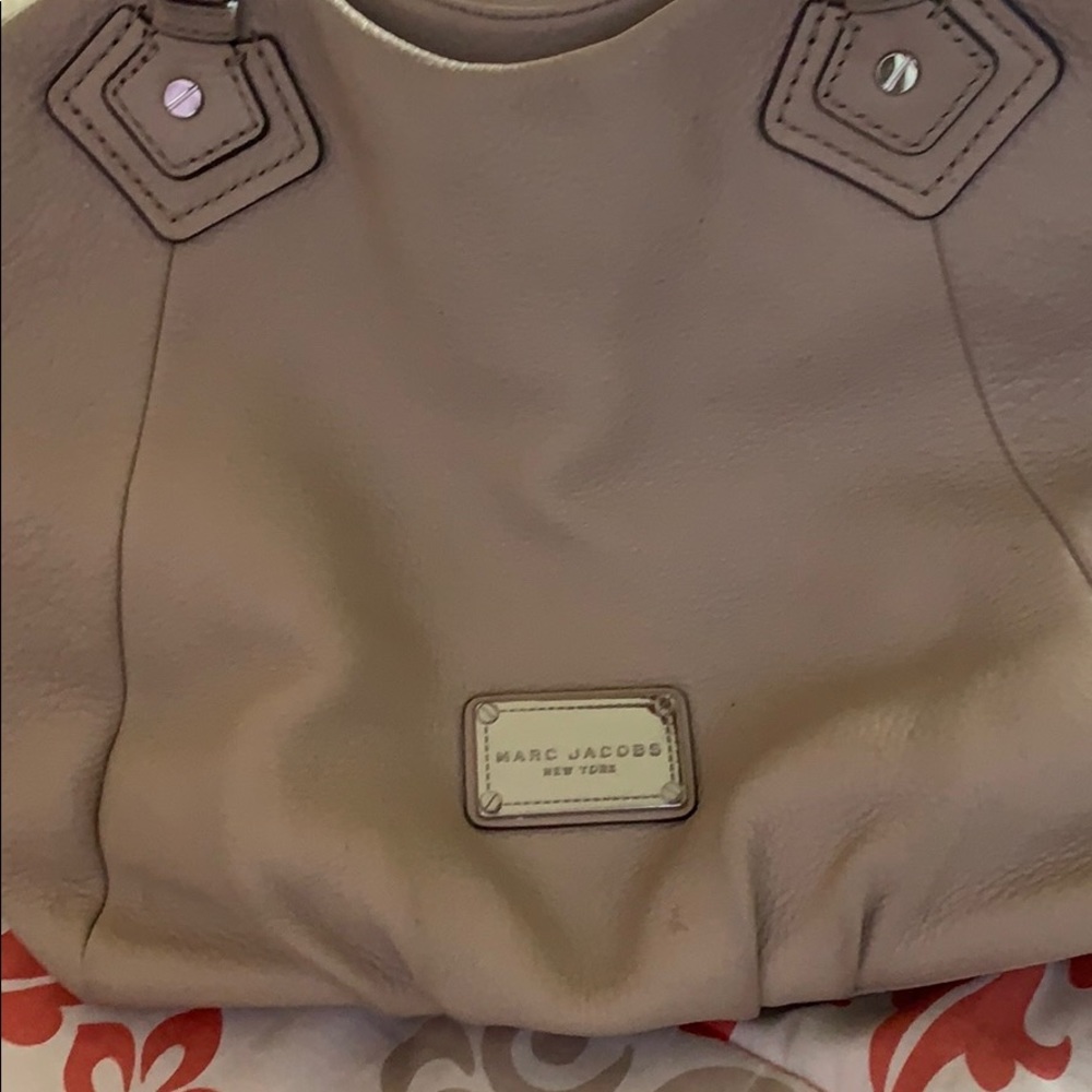 Marc Jacobs cream purse